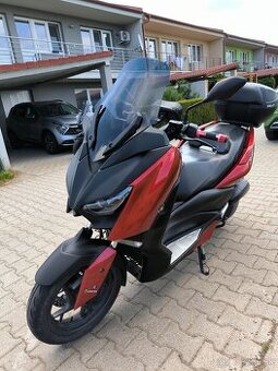 Yamaha X Max 125