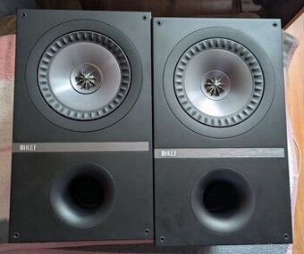 KEF Q300