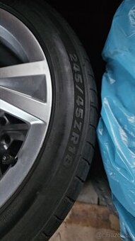 Letné pneumatiky 245/45 R18 Tomket