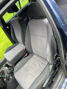 Sedačky Škoda Octavia 1 – predné aj zadné (komplet)