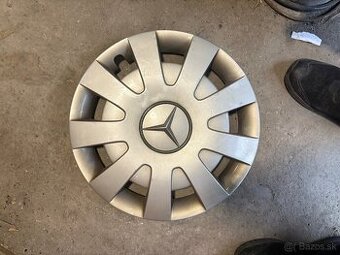 Predam 5 ks plstových puklic original Mercedes Sprinter R16