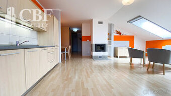 Priestranný 2-izbový apartmán v centre Popradu s parkovaním