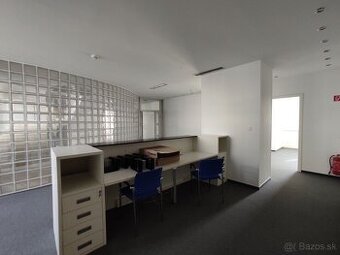 Svetlý kancelársky celok, 330m2, Hurbanovo Námestie/Obchodná