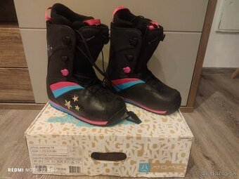 Snowboardove topanky Atomic , veľkosť 40.5