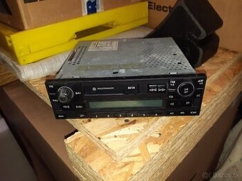 Rádio Passat B5.5