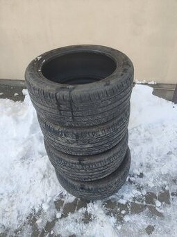Letné pneu 235/45 R17