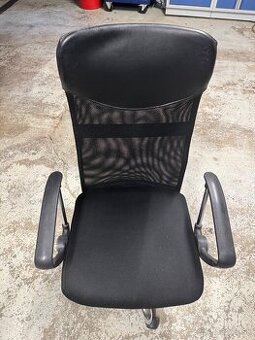 Kancelárska stolička