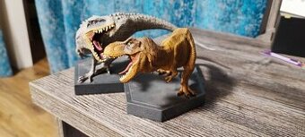 Diorama Jurassic world – Tyrannosaurus Rex–Indominus Rex