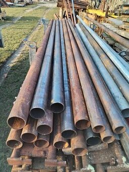 Stĺpiky na oplotenie , konské brány