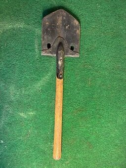 Talianská vojenská lopatka ww2