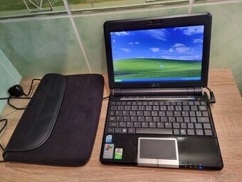 Asus Eee PC 901, model EEEPC901-BK009X, s puzdrom