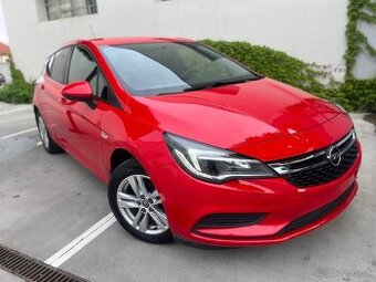 Opel Astra 1.4i 74kw 80 000km kupovane na SR