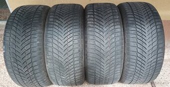 Nokian Seasonproof 235/45 R17