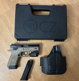 CZ P-07 s prislusenstvom