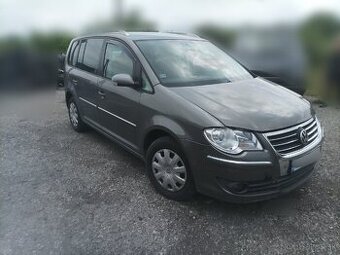 Rozpredám na ND Volkswagen Touran 2.0 benzín CNG