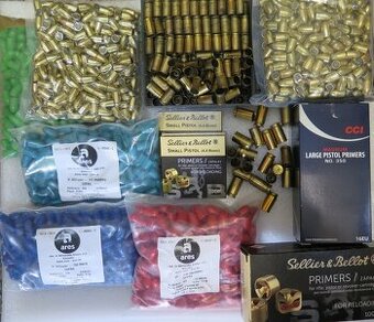 Predám nábojnice, strelný prach, strely 9 mm a 45  zápalky