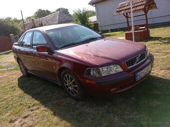 Volvo S40