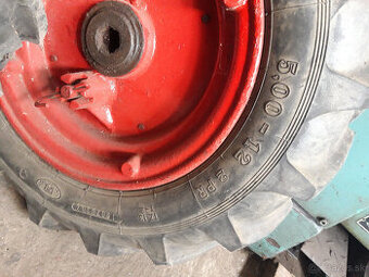 kolesa na malotraktor - 1