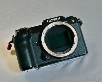 Fujifilm GFX 100s 100 mil. pixel