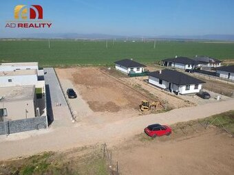 AD REALITY - Pozemky pre rodinný dom v obci CESTICE