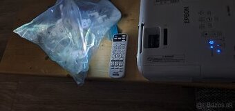 EPSON EH-TW650