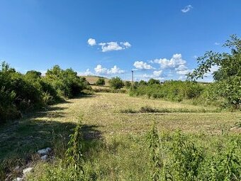 Rodinný dom s krásnym pozemkom v obci Kubáňovo - 1