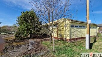 Na predaj priemyselný objekt Vinohrady nad Váhom 3800m2