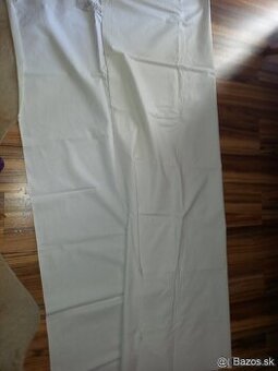 Nepremokavá plachta a kažušina