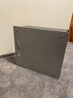 HP stolný počitač