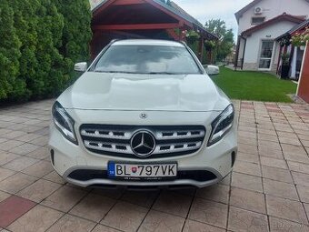MERCEDES GLA 200D AUTOMAT KUPA SR 102500KM