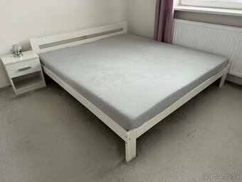 Manželská posteľ 180x200