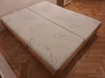 140cm posteľ z masívu