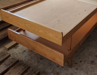 Válendy 2 ks, drevo, zrekonštuované