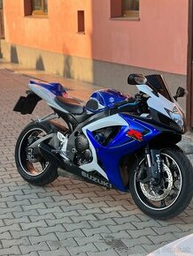 Suzuki gsxr 600