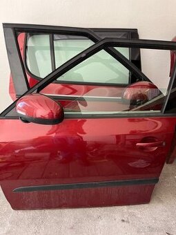 Červene dvere na škoda fabia 2