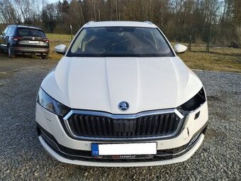 Škoda Octavia IV STYLE- 1.4Tsi iV hybrid,2700km,2024-AKCE