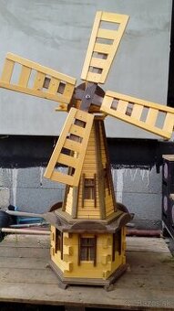 Drevený veterný mlyn
