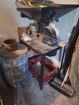 Kladivkovy srotar