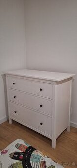 Komoda IKEA HEMNES