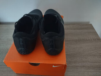 NIKE AIR PERNIX