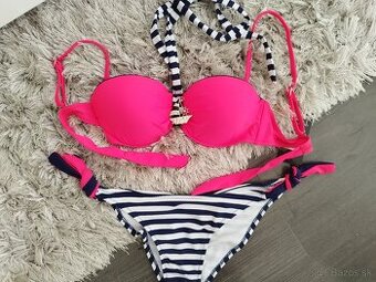 Dvojdielne push up plavky S/36 malinovo červená + modrá