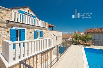 SRA | Nádherná kamenná vila s bazénom a vínnou pivnicou len