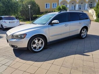 Predam volvo v50 2.4d