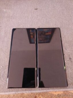 Predám displeje na motorolu edge 30 ultra 10eur