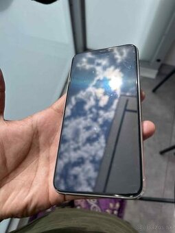 Predám iPhone 11 pro max