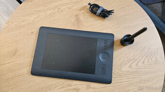 Grafický tablet Wacom Intuos Pro S