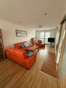 Predam koženú sedaciu súpravu