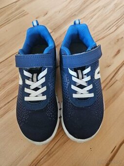 Ľahké tenisky c.30