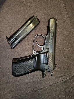 CZ model 83