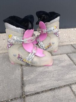 LYŽIARSKE TOPÁNKY ROXA